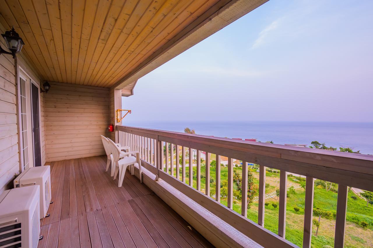 Daea Ulleung Resort Bagian luar foto