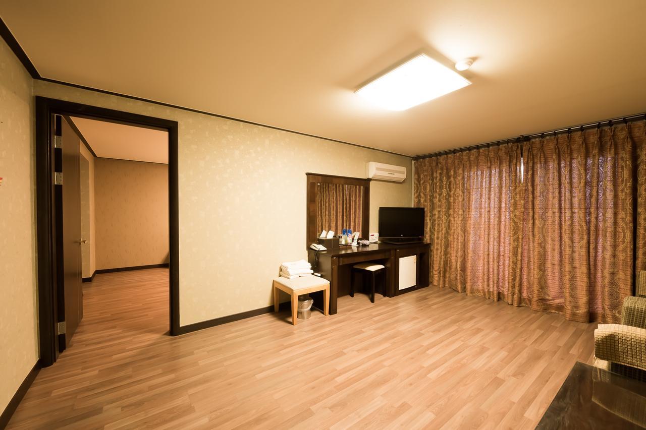 Daea Ulleung Resort Bagian luar foto